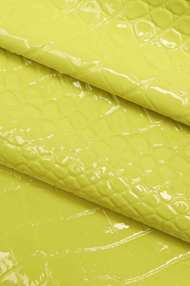 PELLE DI COCCODRILLO stampata capra verniciata tinta unita stampa cocco, lucida, un po' rigida, 3 colori disponibili