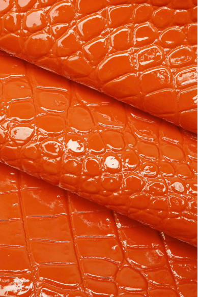 PELLE DI COCCODRILLO stampata capra verniciata tinta unita stampa cocco, lucida, un po' rigida, 3 colori disponibili