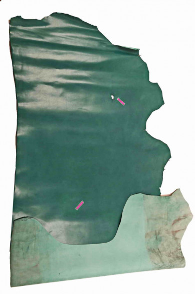 PELLE PETROLIO vitello liscio color petrolio con colore leggermente nuvolato, look classico/sportivo