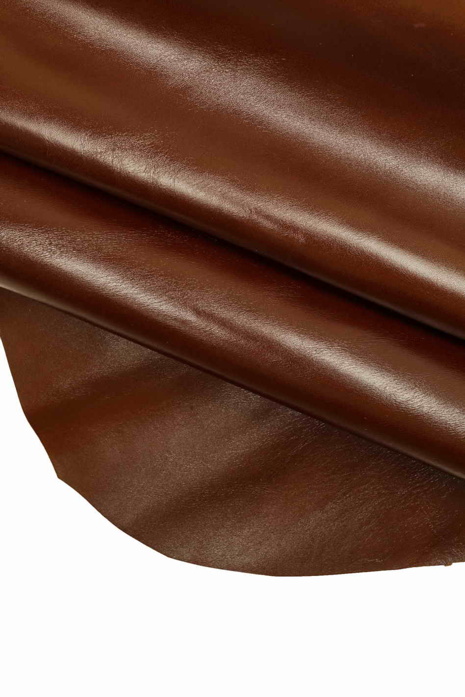 Italian leather, smooth brown calfskin with nuances of color, light creased  effect, shiny, vintage / sporty look
