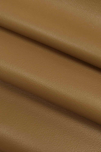 PELLE marrone FANGO con grana super fina, pellame vitello liscio tinta unita, abbastanza lucido, morbido, look sportivo