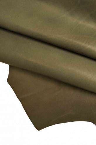 Italian leather, vegetal-tanned smooth calf, dark green with light and shade effects and visible veins, stiff