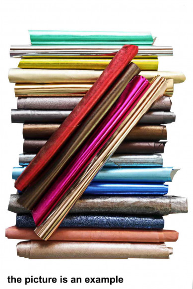 Random assortment METALLIC LEATHER medium size cutouts,solid colors,mix of colors and finishings  1 lbs- 1,7 lbs- 2 lbs- 4 lbs