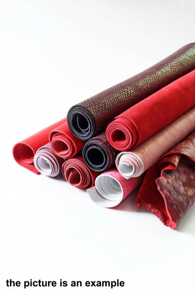 Scampoli di pelle miste, tonalità di ROSSO e ROSA, stampe, fantasie e morbidezze varie, ideali per l'artigianato, 10 o 15 pezzi