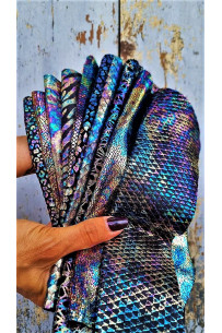 10 Scampoli di pellami...