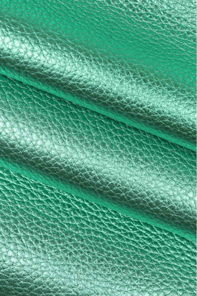 PELLE LAMINATA con grana turchese,...