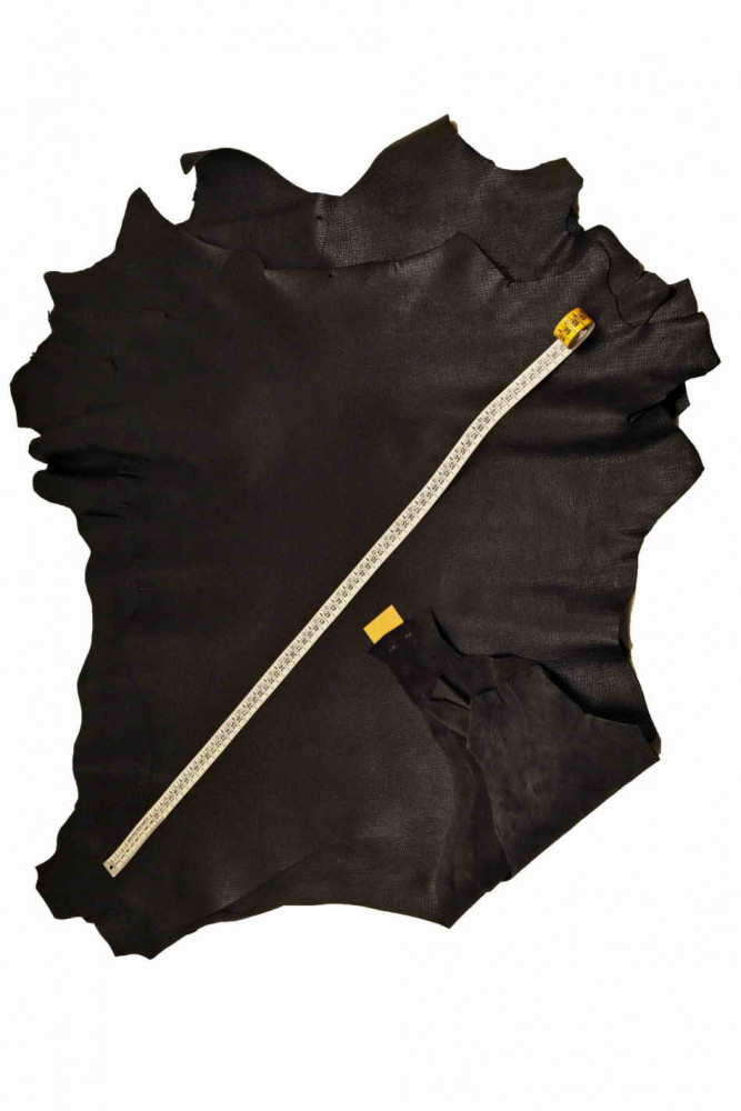 PELLAME NERO con grana, capra nera...