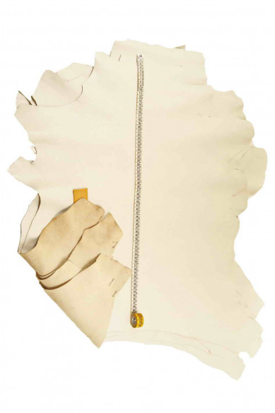Pellame BIANCO latte con GRANA, pelle bianca morbida, capra semi lucida sportiva