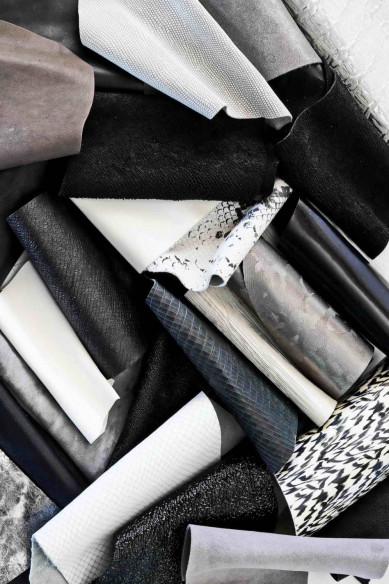 Leather scraps bag, WHITE, BLACK and GREY tones, fancy textures, foils and softness various  0,7 lbs - 1 lbs - 1,7 lbs - 2 lbs