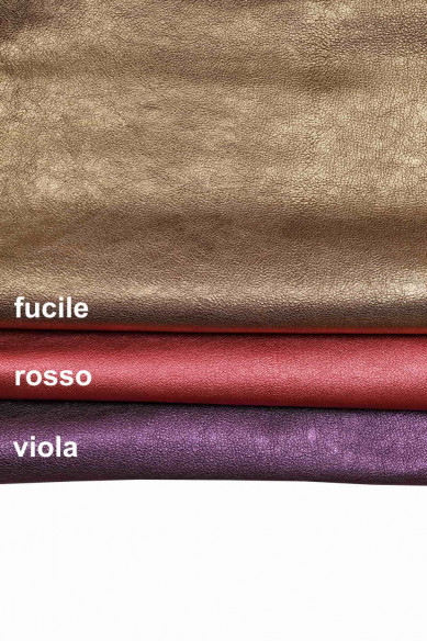 PELLE LAMINATA rosso viola fucile, capra metallizzata con grana, pellame stropicciato morbido e luminoso