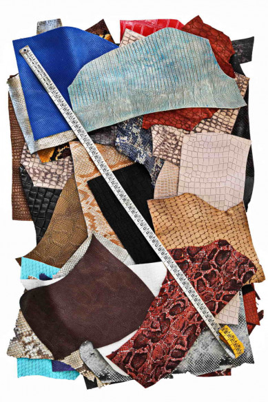 Sacchetto di ritagli di PELLI STAMPATE, mix di pellami stampa pitone, cocco, lucertola in pezzi, colori vari, da 0,300 kg a 1 kg