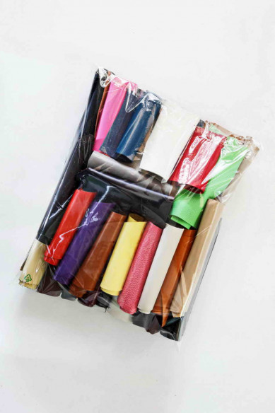 SMOOTH solid color leather SCRAPS bag, different tones and finishings, from 0,7 lbs to 2 lbs