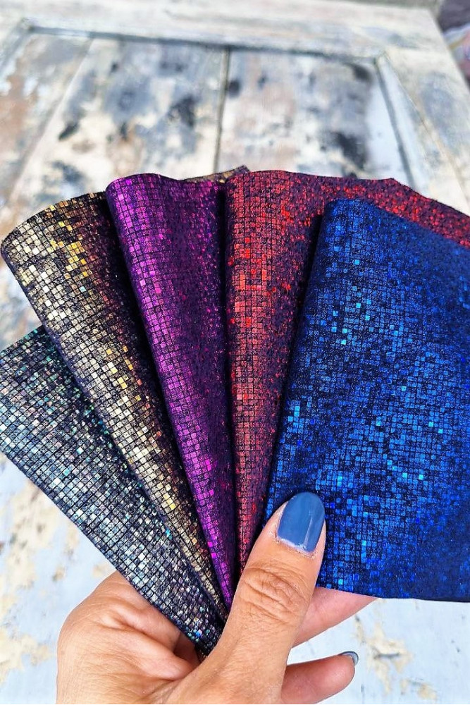 10 Selected leather scraps, PIXEL...