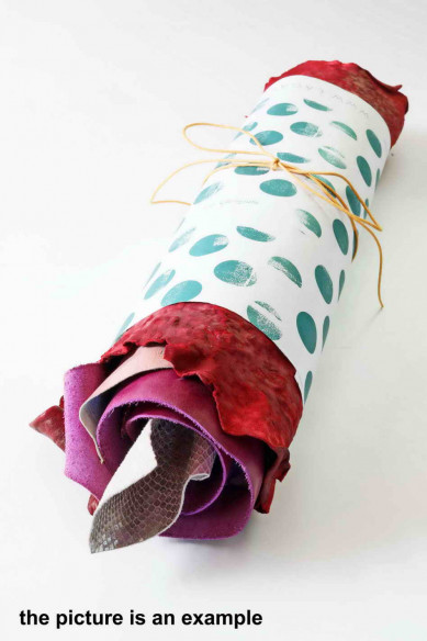 Scampoli di pelle miste, ROSSO e ROSA, stampe e fantasie varie, ideali per l'artigianato  0,500 kg- 0,750 kg- 1 kg- 2 kg