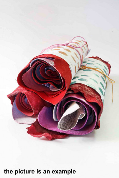 Scampoli di pelle miste, ROSSO e ROSA, stampe e fantasie varie, ideali per l'artigianato  0,500 kg- 0,750 kg- 1 kg- 2 kg