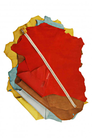 Pelle di CAMOSCIO su CAPRA giallo, turchese, rosso scarlatto, marrone, pellame vellutato dal look classico