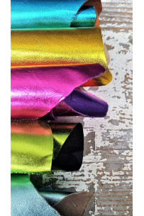 Selected leather scraps,... 2