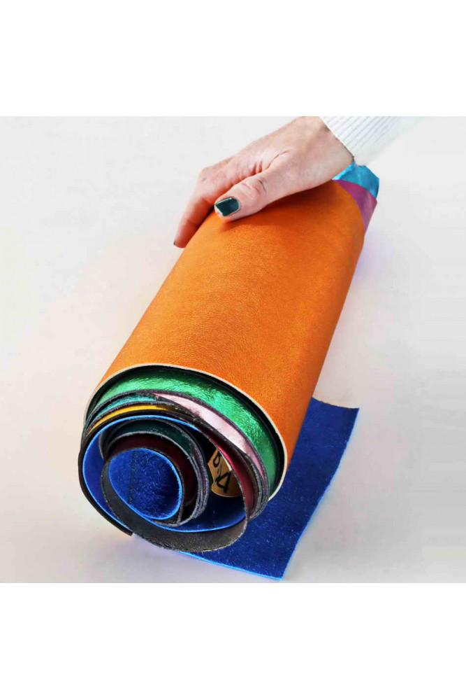 Ritagli di pellami laminati in colori...