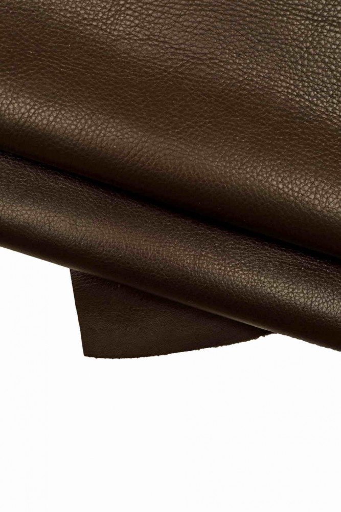 Brown PEBBLE GRAIN printed leather hide, dark brown sporty calfskin, glossy soft cowhide, 1.3 - 1.6 mm