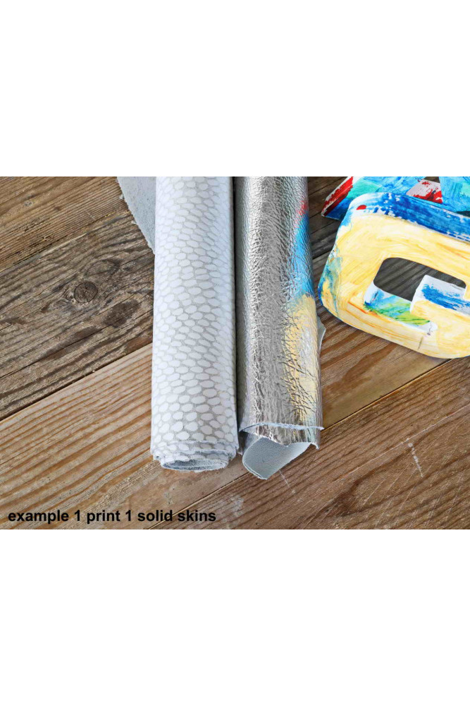 2 Random leather skins, White,...