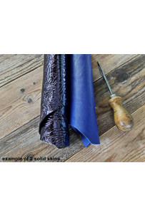 2 Random leather skins,... 2