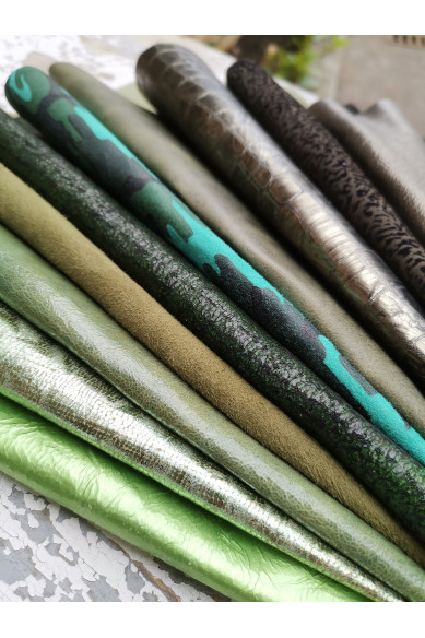 10 Ritagli di pellami unici selezionati, toni VERDE, GRIGIO, FUCILE, pezzi di pelle assortimento mix di fantasie come da foto RT