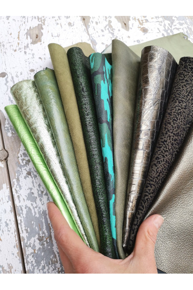 10 Ritagli di pellami unici selezionati, toni VERDE, GRIGIO, FUCILE, pezzi di pelle assortimento mix di fantasie come da foto RT
