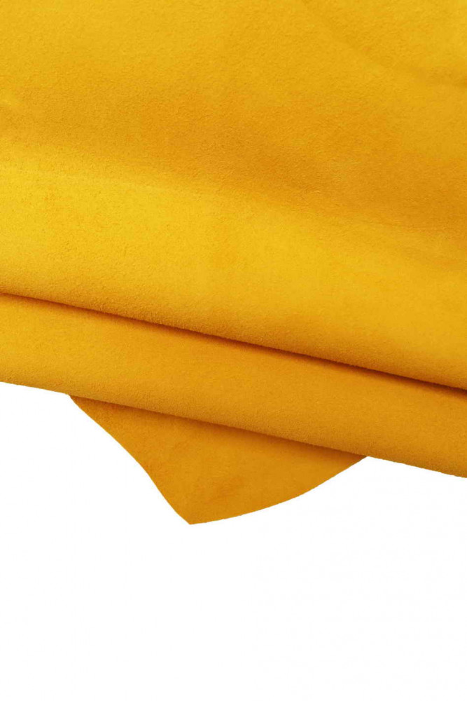Pellame CAMOSCIO giallo, pelle scamosciata gialla, capra morbida color girasole, buona scrivenza