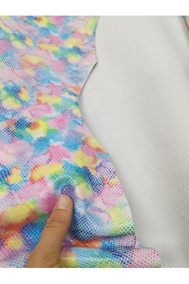 Pellame MULTICOLOR con stampa pitone, pelle fantasia colorata e stampa rettile lucida, morbidezza media