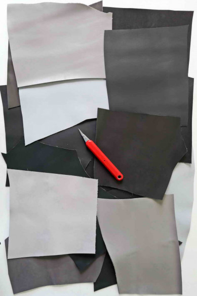 SMOOTH calf SCRAPS bag, solid color GREY, finishings and softness various from 1.0 to 1.3 mm(2-3 oz)   1 lbs - 2 lbs