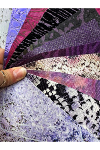 10 selected leather scraps,... 2