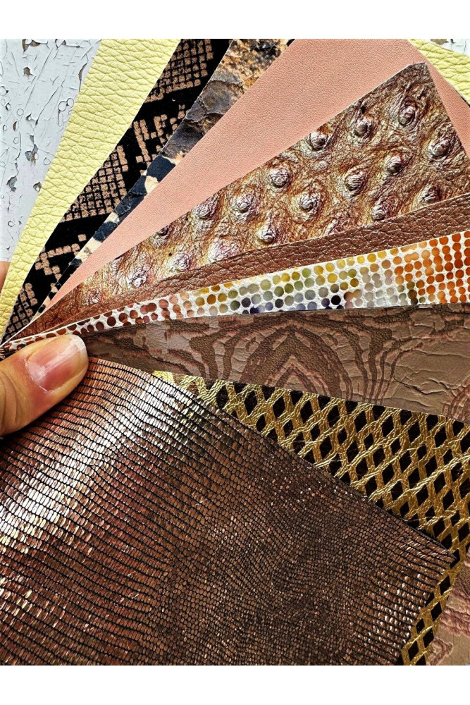 10 Selected leather scraps,...