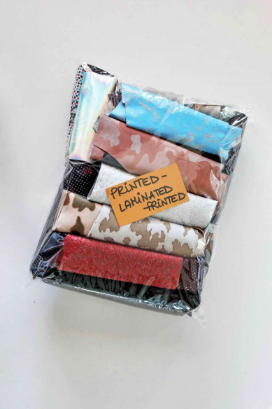 Sacchetto di ritagli di pellami di fantasia, stampati e laminati stampati - 300 gr, 500 gr e 1 kg -