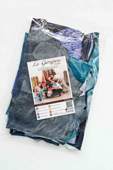 Leather scraps bag, BLUE color, fancy textures, foils and softness various  0,7 lbs - 0,300 kg