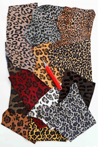 Sacchetto di ritagli di pelle miste, STAMPA LEOPARDO, lamine, fantasie e morbidezze varie   0,300 kg
