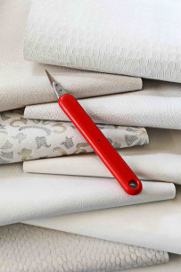 LEATHER scraps - WHITE... 2