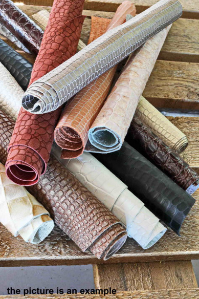 Scampoli di pelli miste, stampa COCCO in colori vari, ideali per l'artigianato    0,500 kg-1 kg