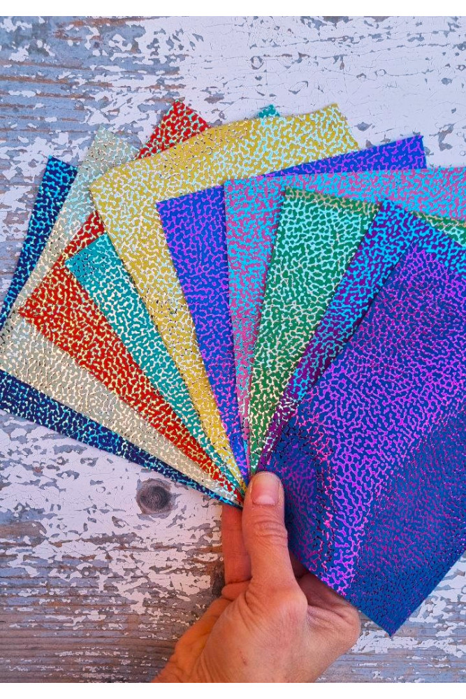 10 Ritagli di pellami unici...