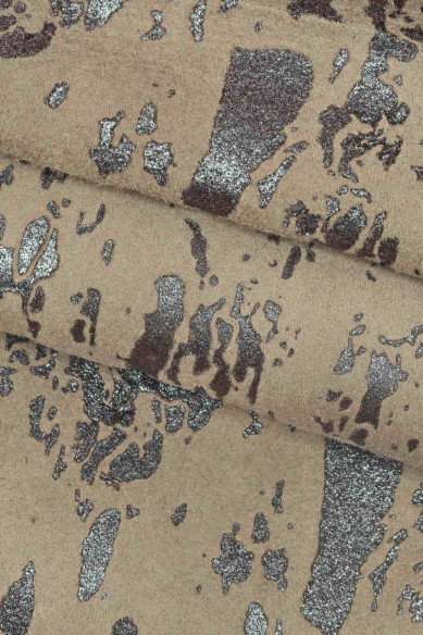 CAPRA scamosciata stampata, pelle effetto camoscio con disegno schizzo glitterato, pellame morbido con stampa astratta