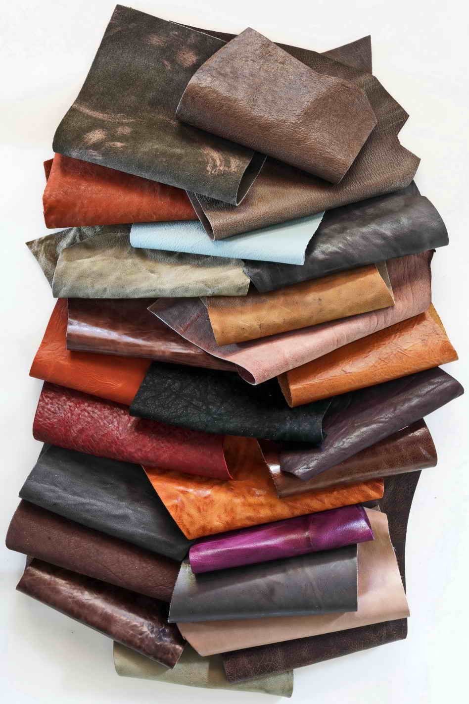 Leather scraps bag, WRINKLED WASHED, colors and softness various 0,7 lbs -  0,300 kg