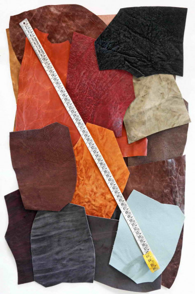Leather SCRAPS bag, DISTRESSED antiqued leather pieces, colors and grains various    0,7 lbs(0,300 kg) - 1 lbs (0,500 kg)