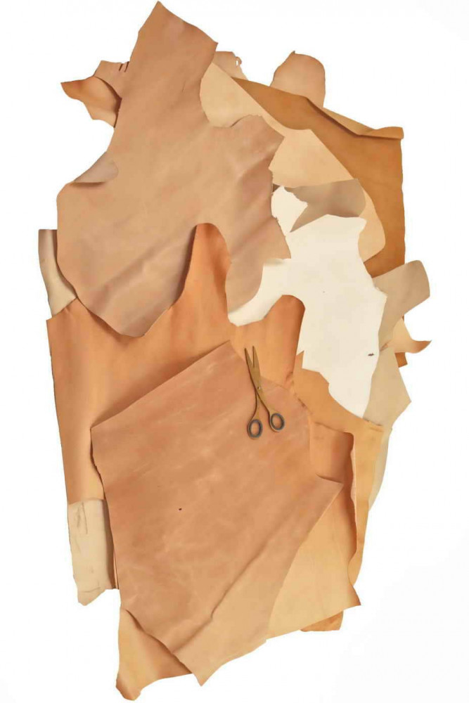 Pack of 5 leather scraps vegetal tanning in natural colors, random selection