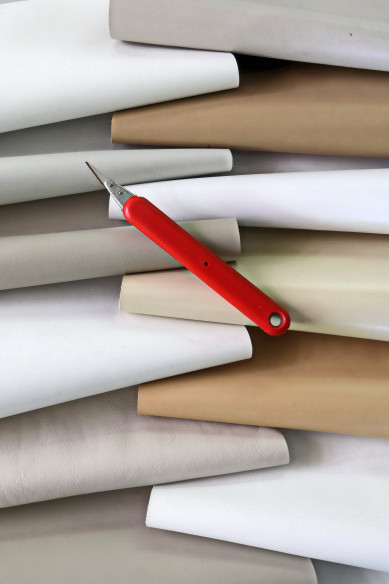 Leather calf PIECES,solid colors random assortment, White Beige Cream remnants, thickness 1.0-1.2mm (3-4oz)  1 kg(2 lbs) - 2 kg(