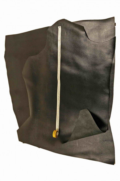 Pellame nero con GRANA stampata, vitello con trama simil-saffiano, pelle lucida, 1.5-1.7 mm