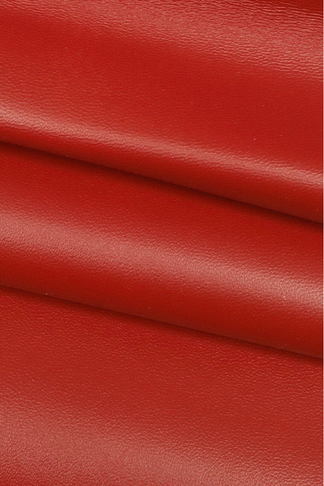 PELLE ROSSA liscia, pallame di...