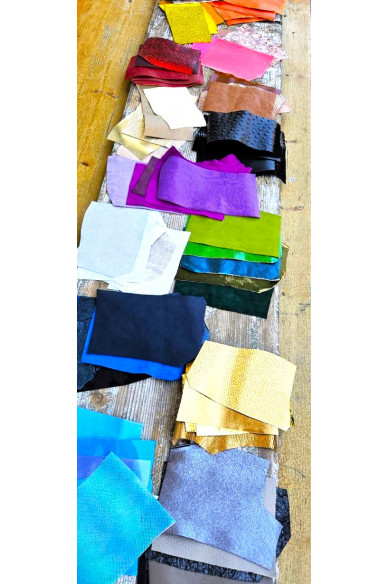 Lot of 75 random pieces of genuine leather, 15 different shades, small size