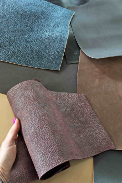 Leather pieces cow hide VERY THICK solid colors random assortment calf remnants thickness 1.5-2.5mm(4-6oz)  1 kg(2 lbs)