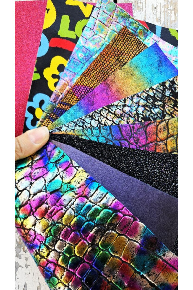 10 Ritagli di pellami unici selezionati, stampe varie, pezzi mix di fantasie come da foto RT221