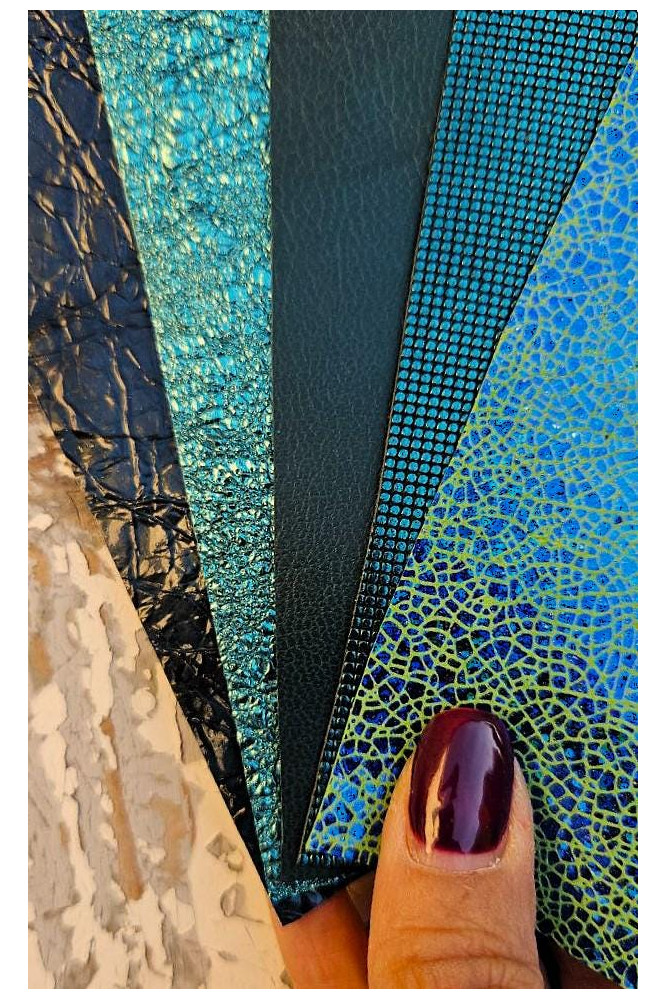 5 Selected leather scraps, GREEN...