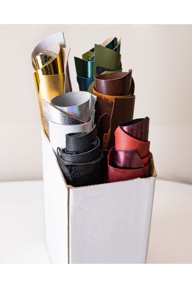 Genuine Leather 30 Scraps Bundle, Assorted 6 Colors Mix, Solid and Printed Pieces, 8x10"-25x20 cm for Crafting, Leatherwork